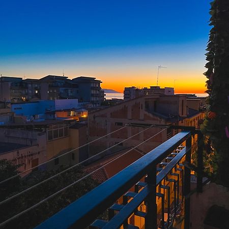 Seaview Terrace Apartment Relax & Comfort In Milazzo, Ture'S Home Eksteriør billede